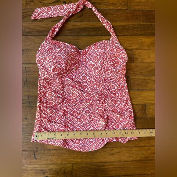 LANDS END size 8 Swim top- adjustable tie halter top. Red white purple pattern - Picture 7 of 9
